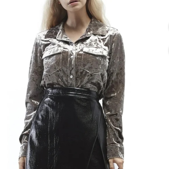 NWT OAT NY Contemporary Grey Velvet Western Style Cropped Snap Shirt Size M - Picture 1 of 15